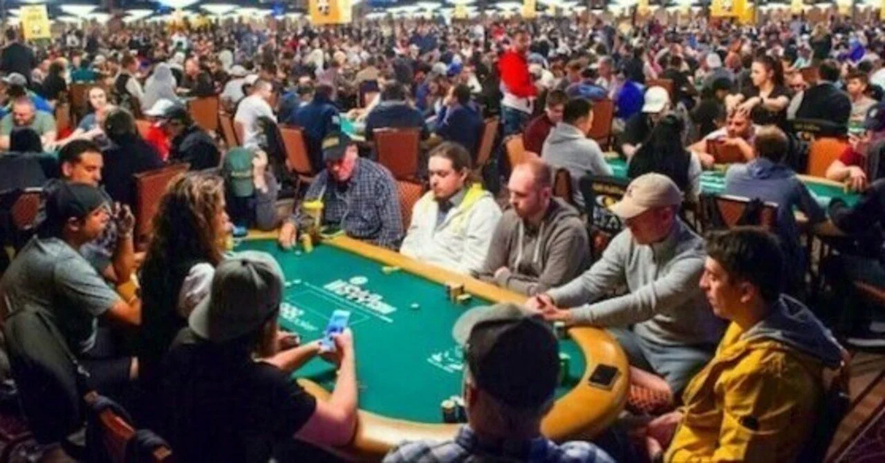 Casino poker table